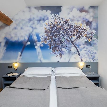 Pippo Hotel Terzolas Bagian luar foto