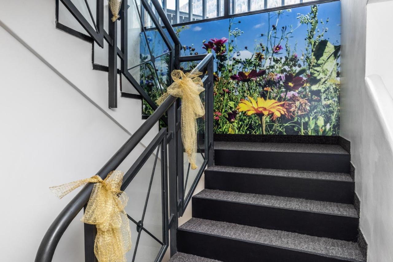 Pippo Hotel Terzolas Bagian luar foto