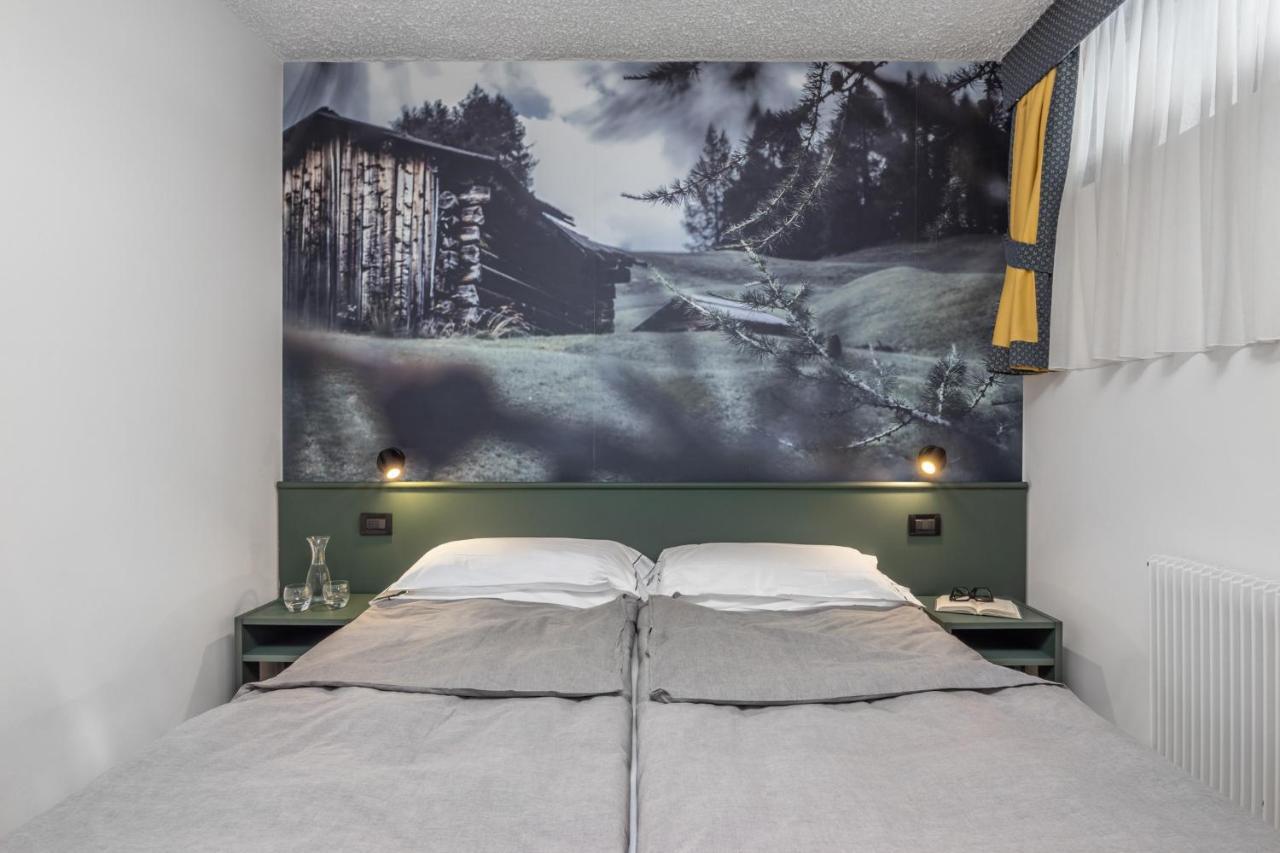 Pippo Hotel Terzolas Bagian luar foto